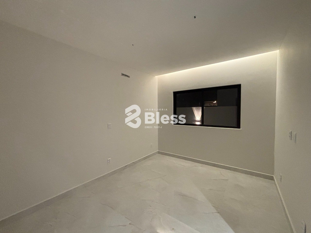 Imagem da propriedade 11