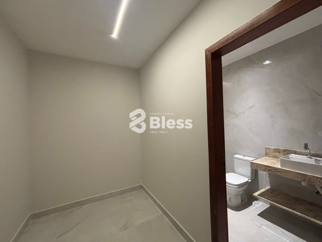 Imagem da propriedade 17