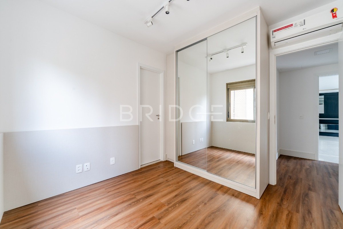 Foto de Apartamento com 121m²