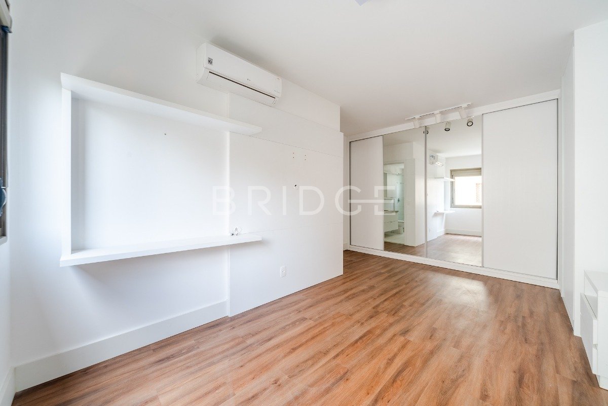 Foto de Apartamento com 121m²