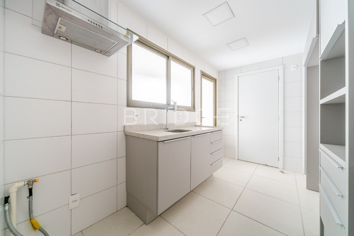 Foto de Apartamento com 121m²
