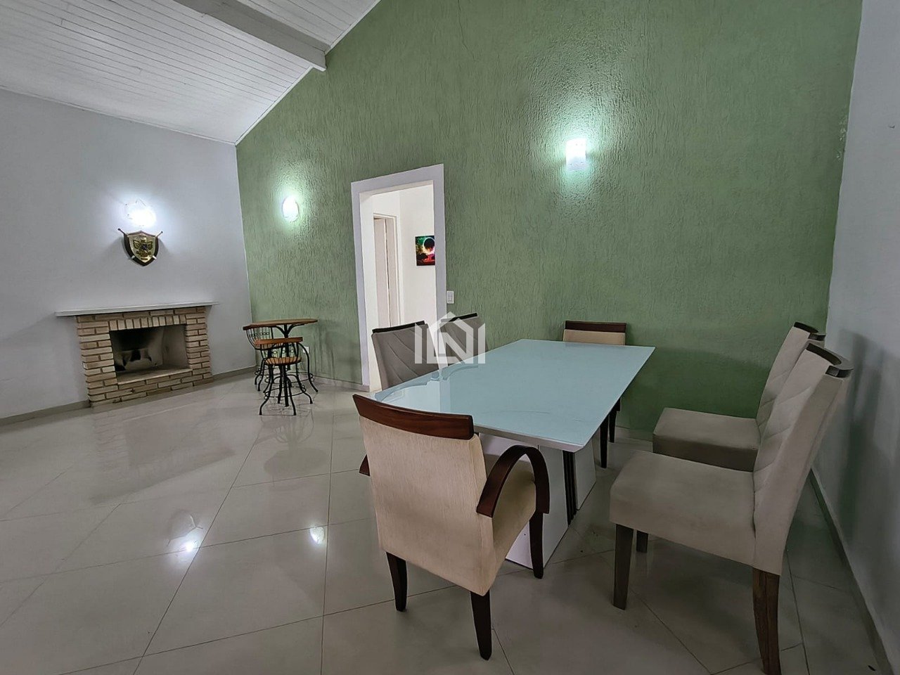 casa a venda no condominio santa adelia  - sala de jantar