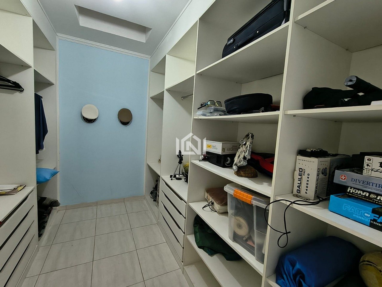 casa a venda no condominio santa adelia  - closet