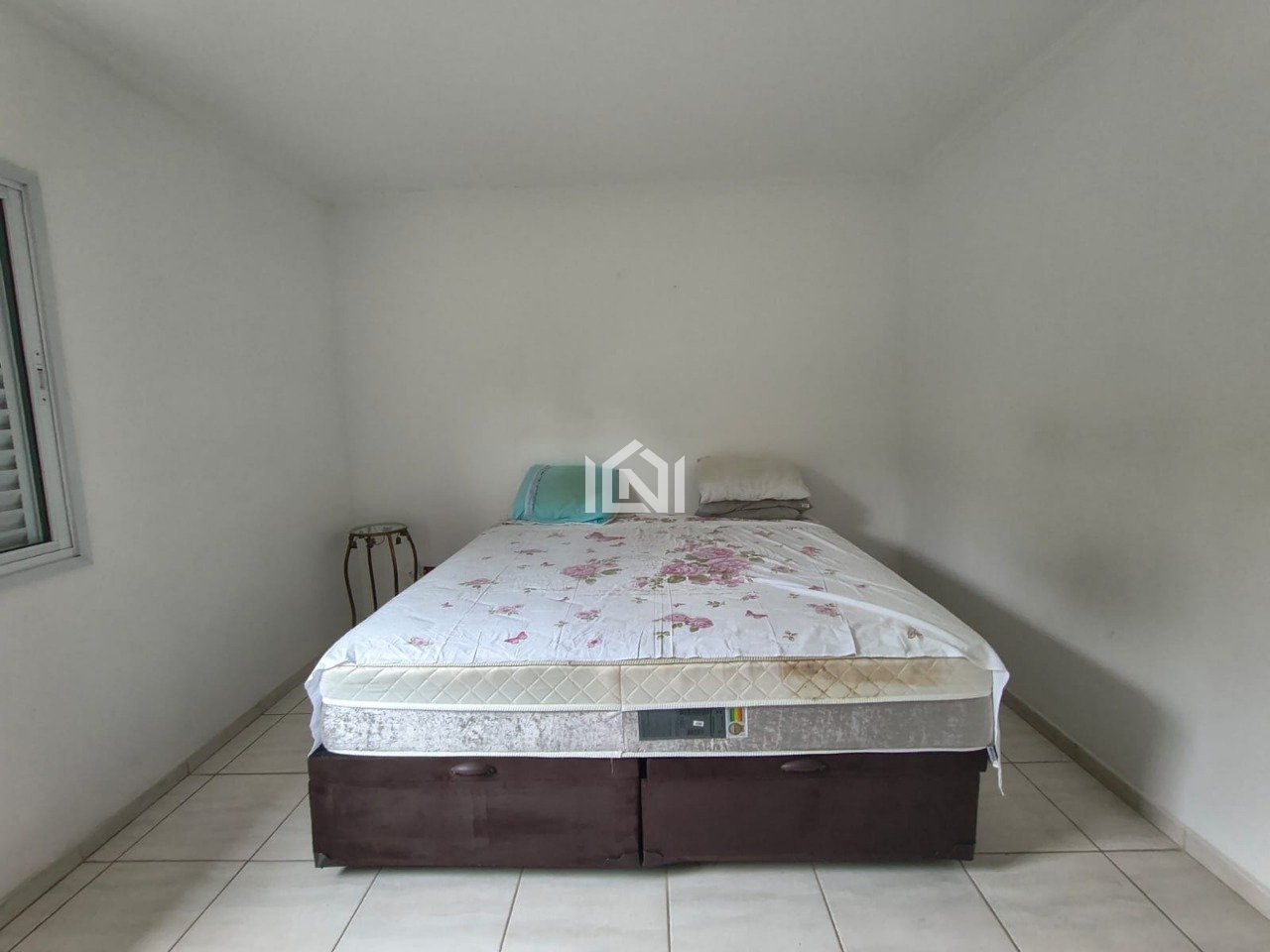 casa a venda no condominio santa adelia  - suite