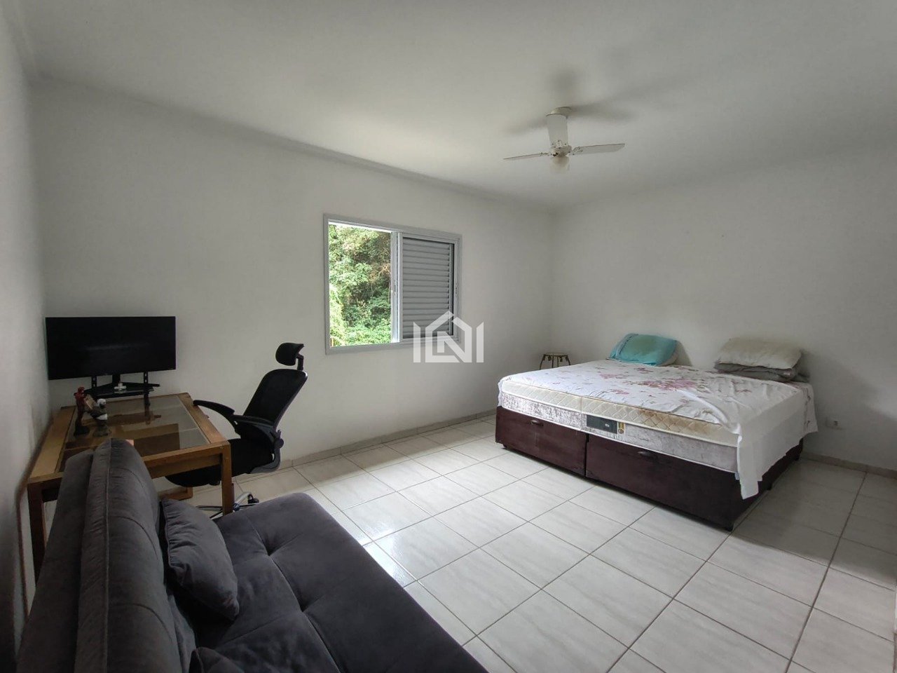 casa a venda no condominio santa adelia  - suite