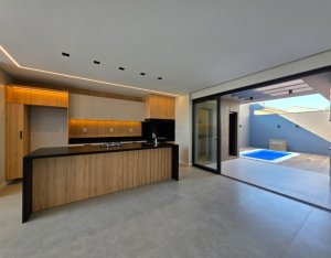 Casa com 177m² 4 dormitórios no bairro Rainha Do Mar em Xangri-Lá