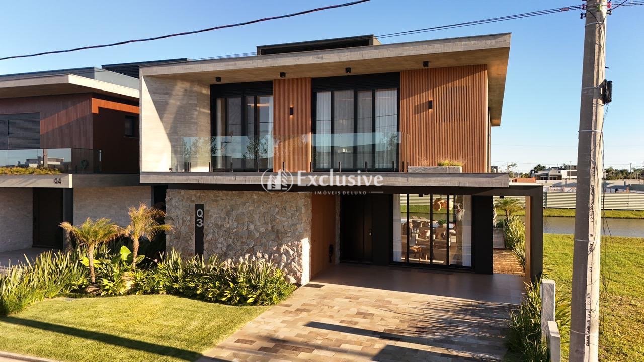 Casa em Condomínio com 360m², 5 dormitórios no bairro Condomínio Amare em Xangri-Lá