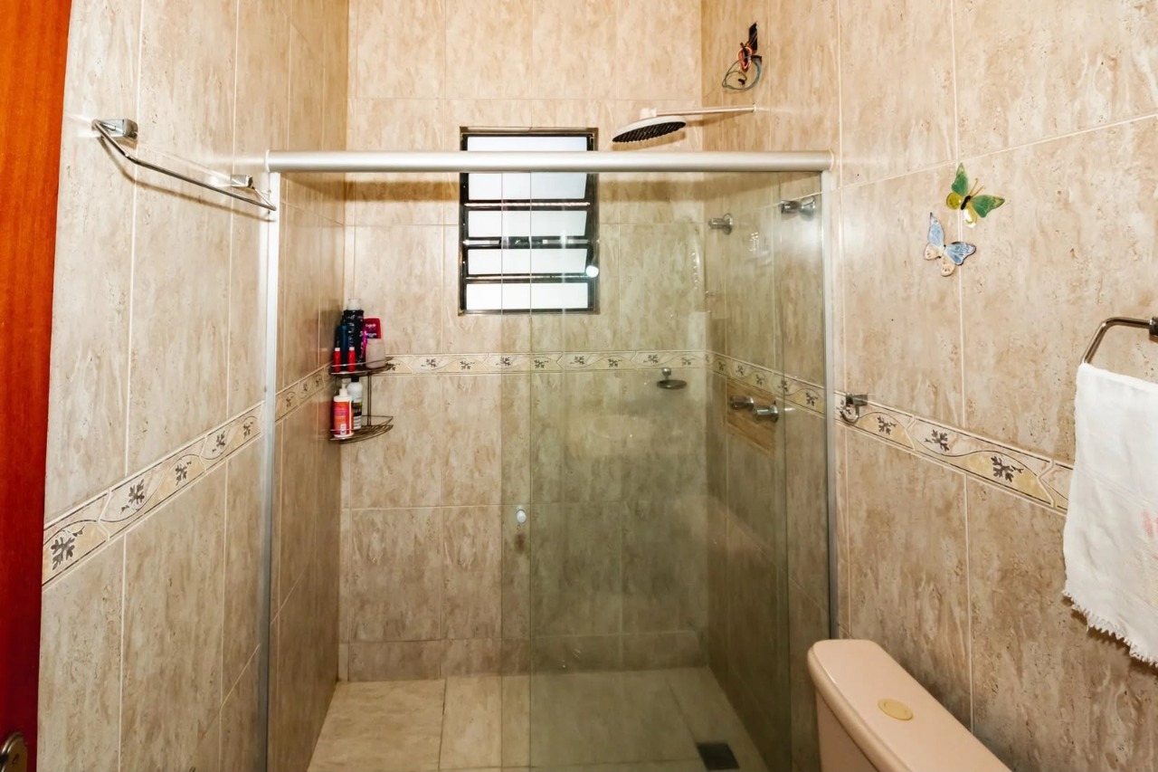 Casa, 5 quartos, 240 m² - Foto 17