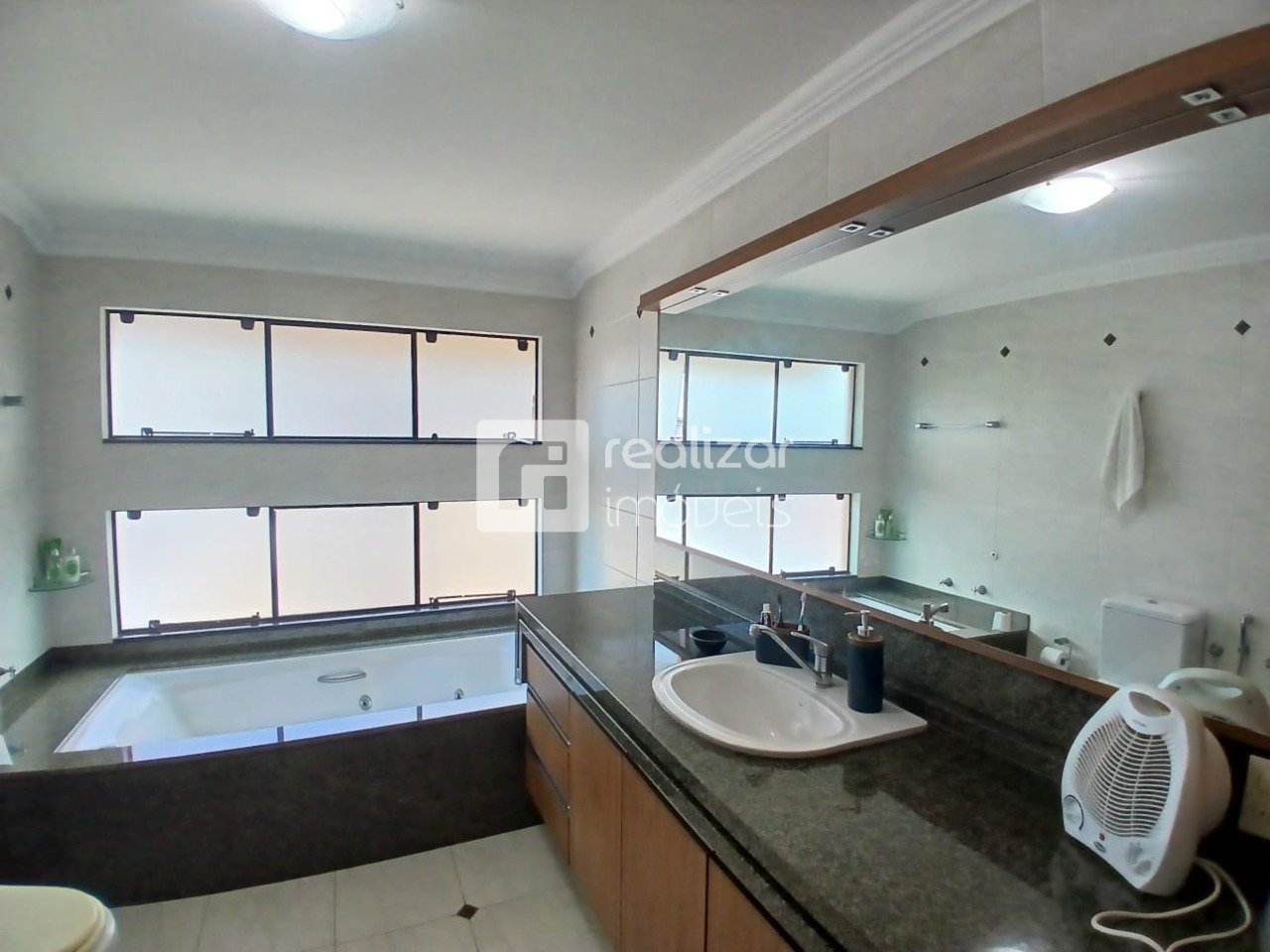 Casa, 3 quartos, 300 m² - Foto 31