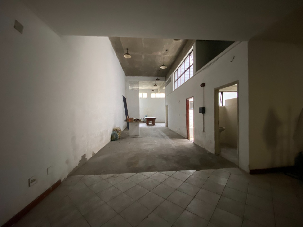 Prédio Comercial Paquetá - Santos SP | Família Imóveis