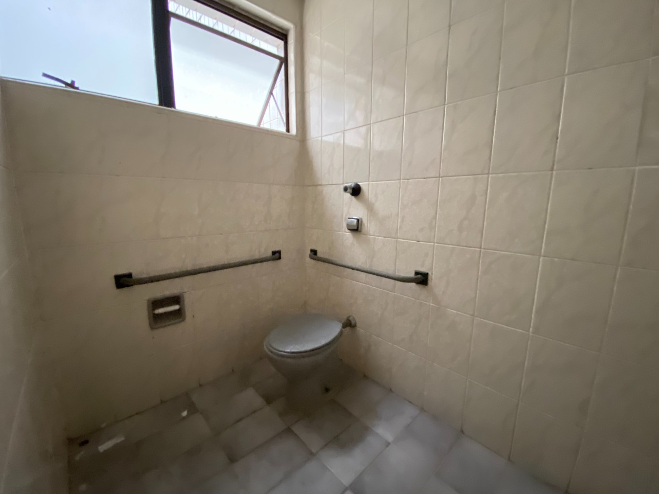 Prédio Comercial Paquetá - Santos SP | Família Imóveis