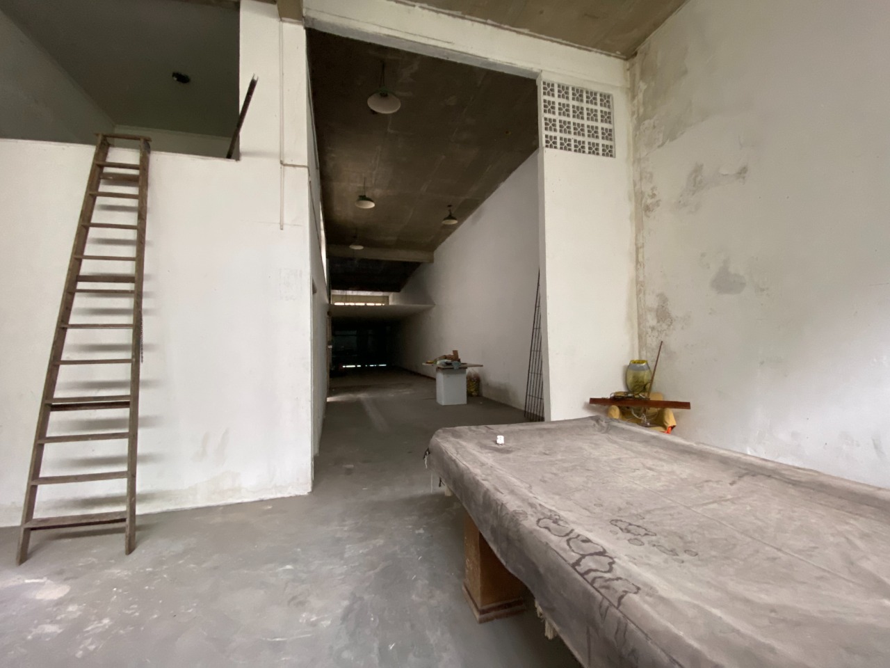 Prédio Comercial Paquetá - Santos SP | Família Imóveis