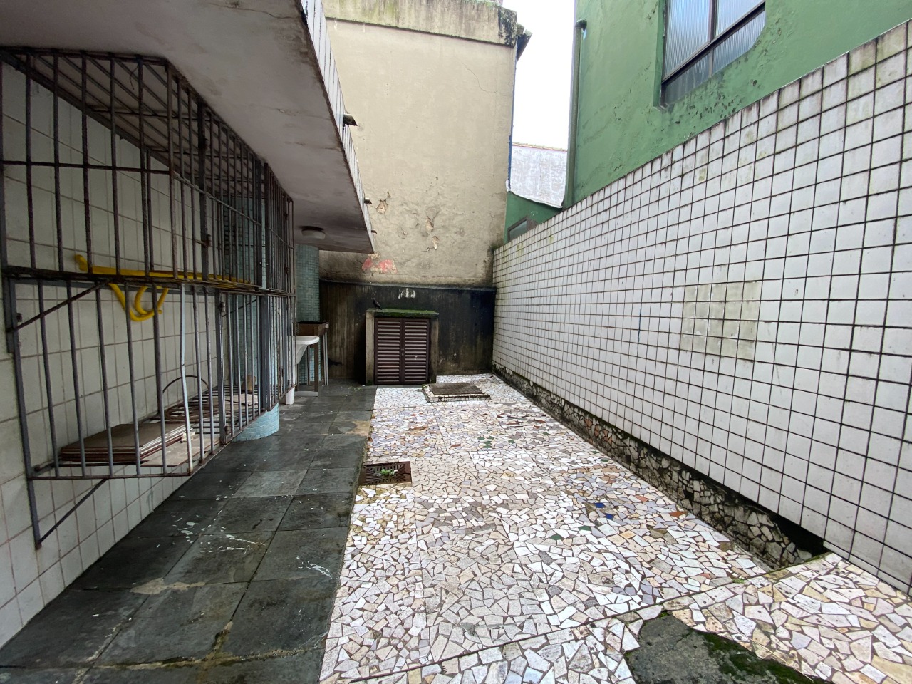 Prédio Comercial Paquetá - Santos SP | Família Imóveis