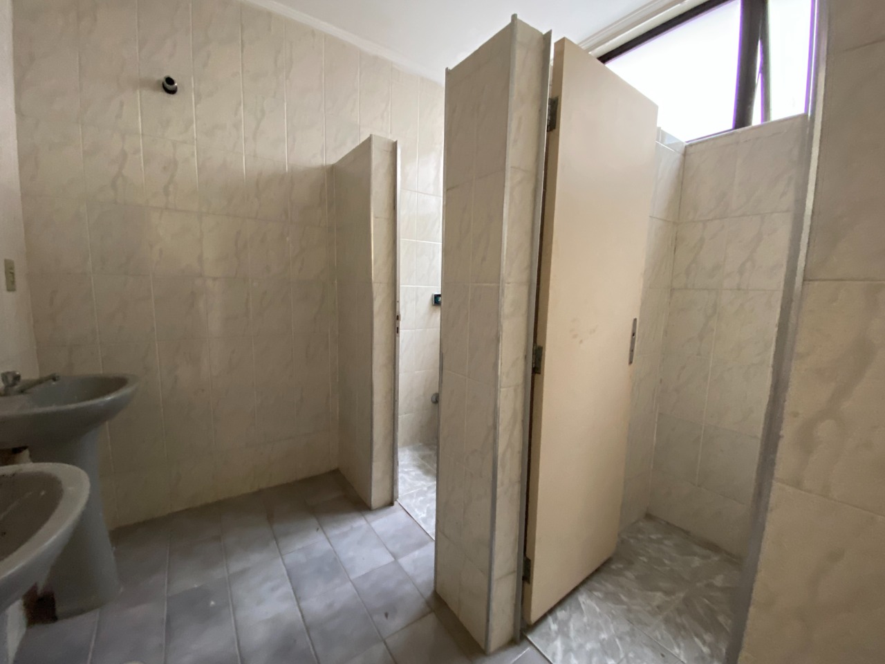 Prédio Comercial Paquetá - Santos SP | Família Imóveis