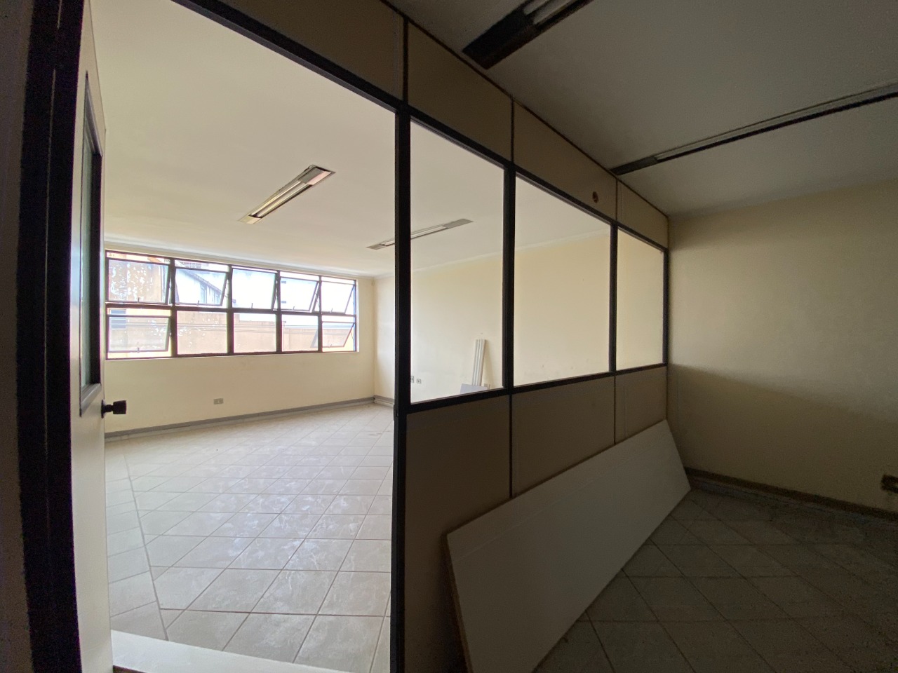 Prédio Comercial Paquetá - Santos SP | Família Imóveis