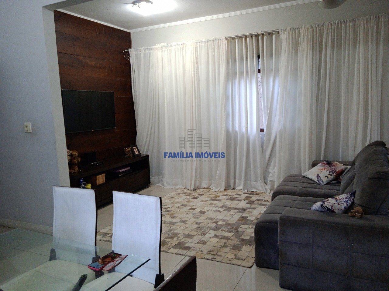 Casa 3 Quartos Vila São Jorge - São Vicente SP | Família Imóveis