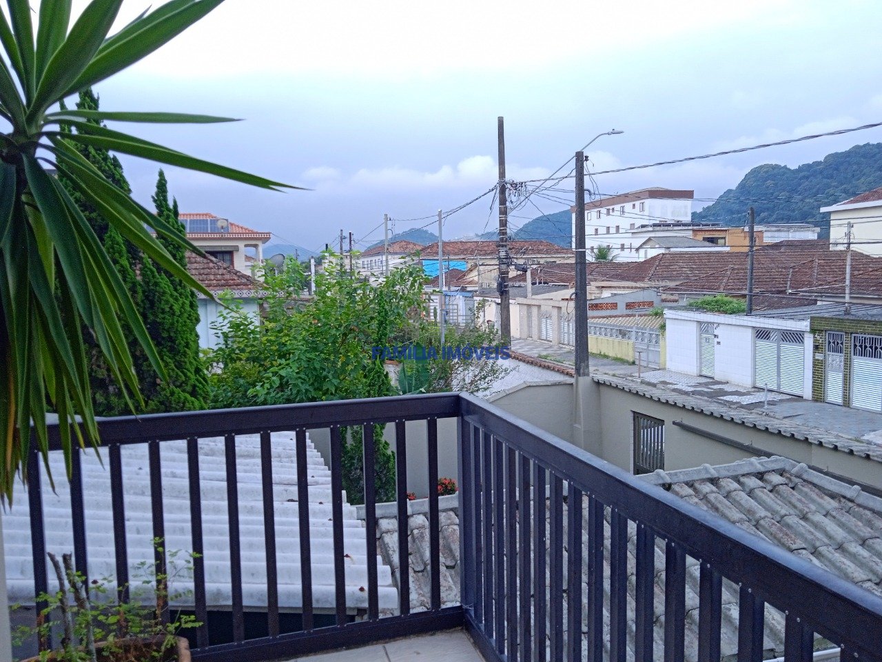 Casa 3 Quartos Vila São Jorge - São Vicente SP | Família Imóveis