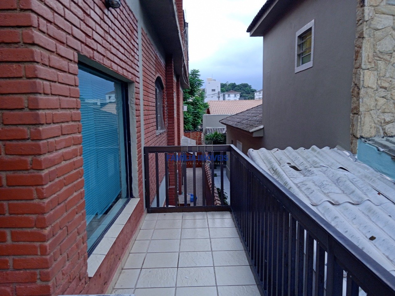 Casa 3 Quartos Vila São Jorge - São Vicente SP | Família Imóveis