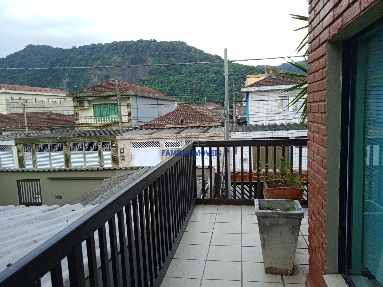 Casa 3 Quartos Vila São Jorge - São Vicente SP | Família Imóveis