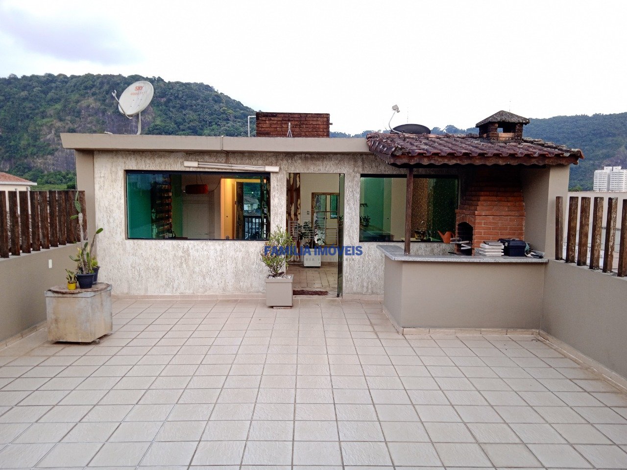 Casa 3 Quartos Vila São Jorge - São Vicente SP | Família Imóveis