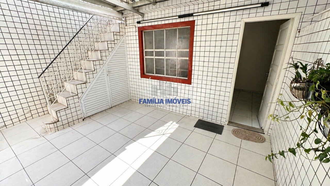 Casa 3 Quartos Vila São Jorge - São Vicente SP | Família Imóveis