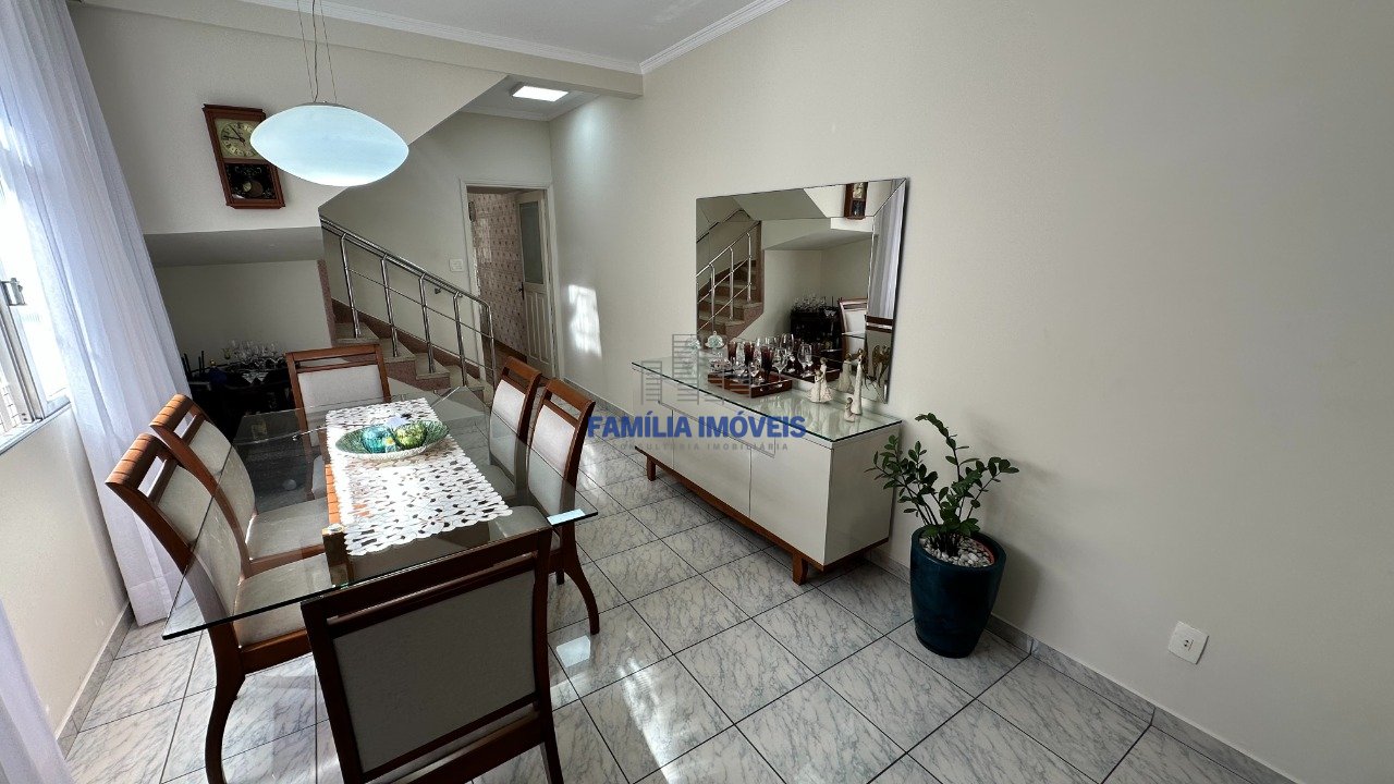 Casa 3 Quartos Vila São Jorge - São Vicente SP | Família Imóveis