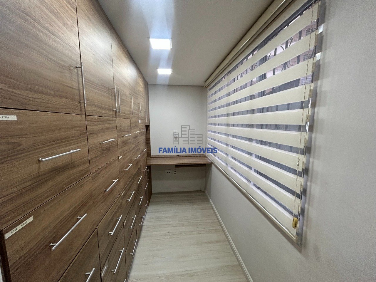 Sala/Conjunto Gonzaga - Santos SP | Família Imóveis