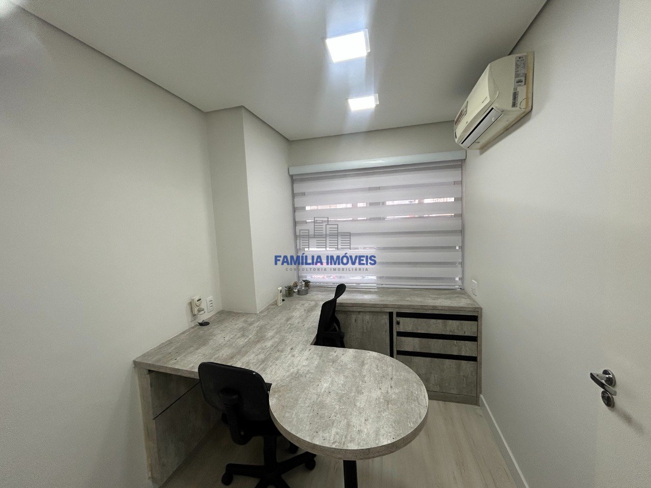 Sala/Conjunto Gonzaga - Santos SP | Família Imóveis