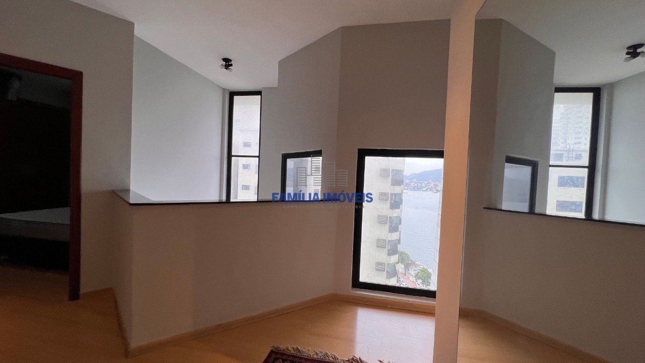 Flat 1 Quarto Ponta Da Praia - Santos SP | Família Imóveis