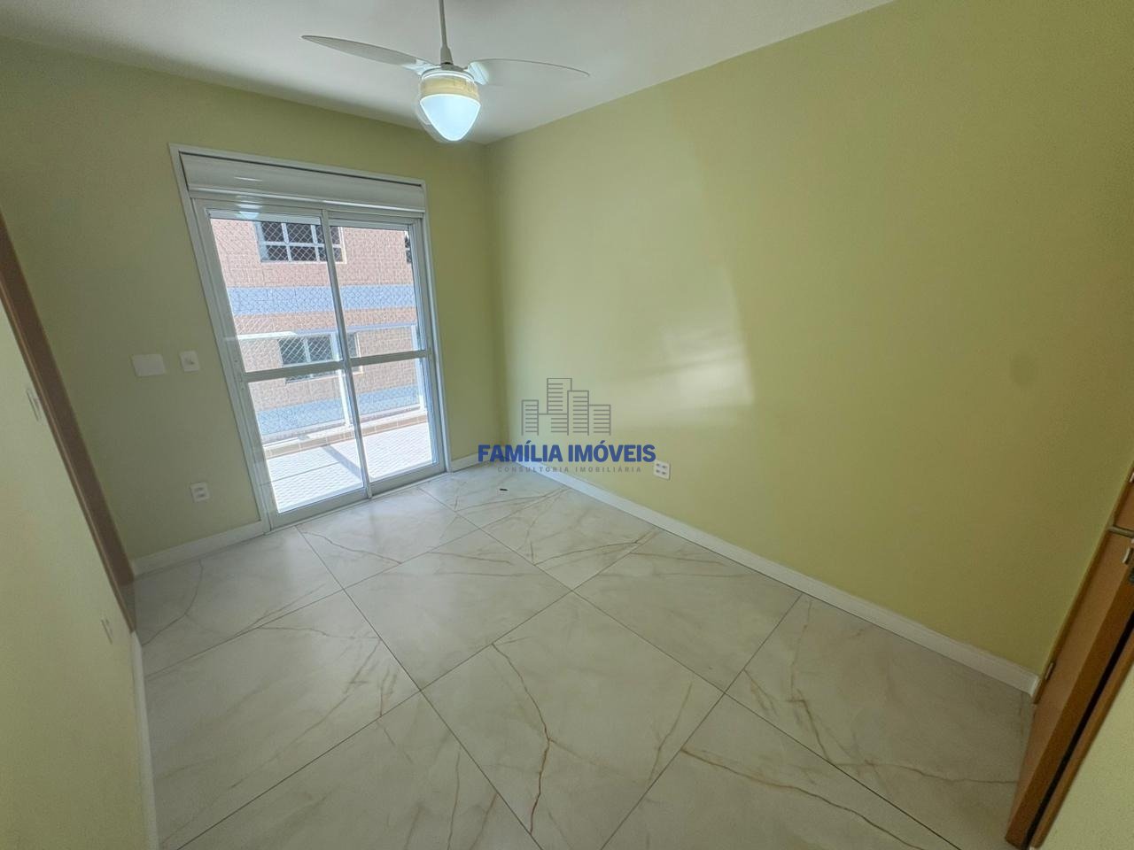Apartamento 2 Quartos Embaré - Santos SP | Família Imóveis
