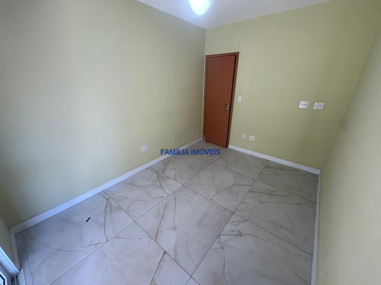 Apartamento 2 Quartos Embaré - Santos SP | Família Imóveis
