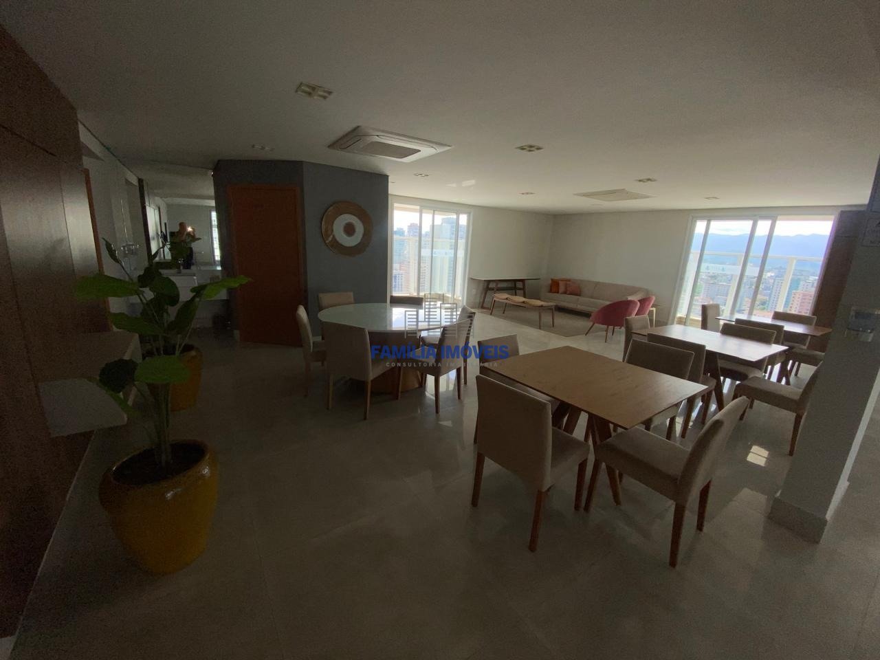 Apartamento 2 Quartos Embaré - Santos SP | Família Imóveis