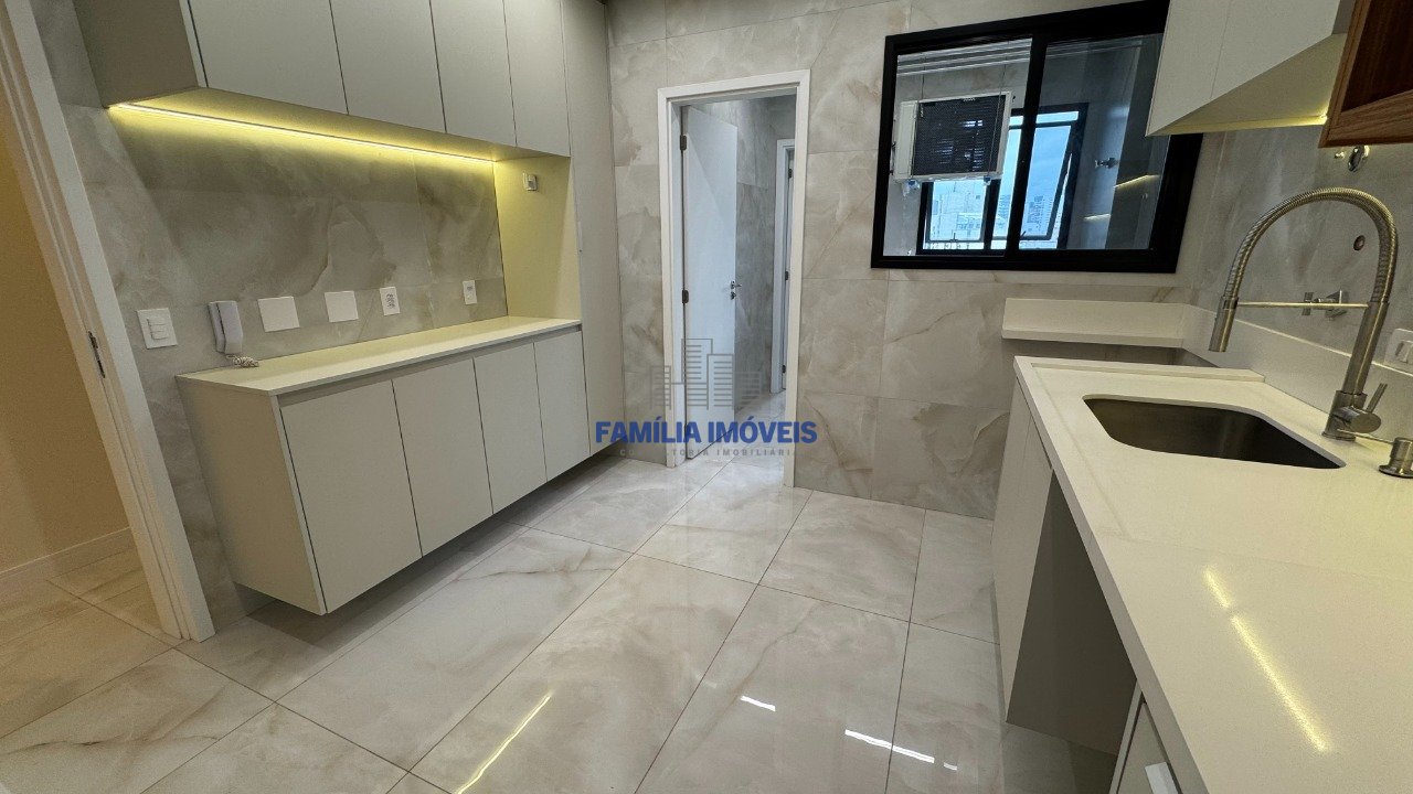 Apartamento 2 Quartos Boqueirão - Santos SP | Família Imóveis