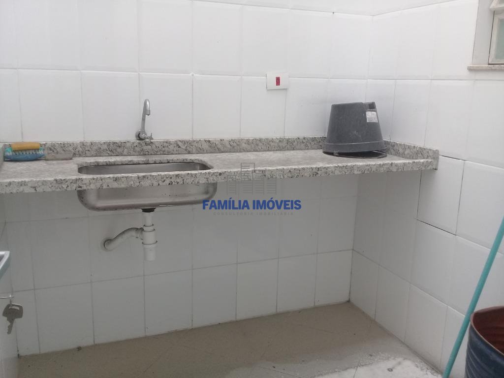 Prédio Comercial Centro - Santos SP | Família Imóveis