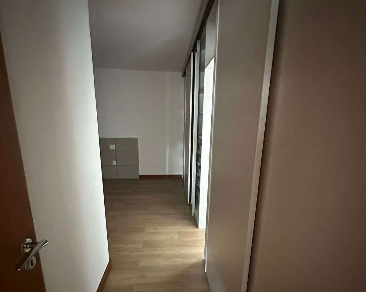 Imagem da propriedade EM3232730S 4