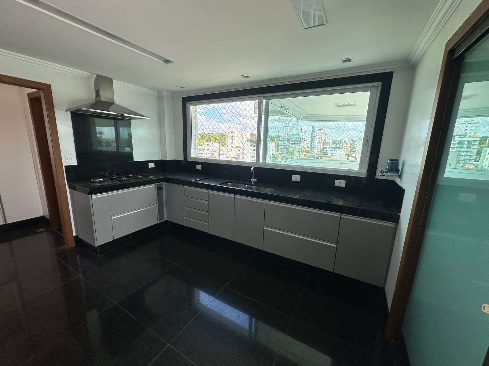 Imagem da propriedade EM3232730S 17