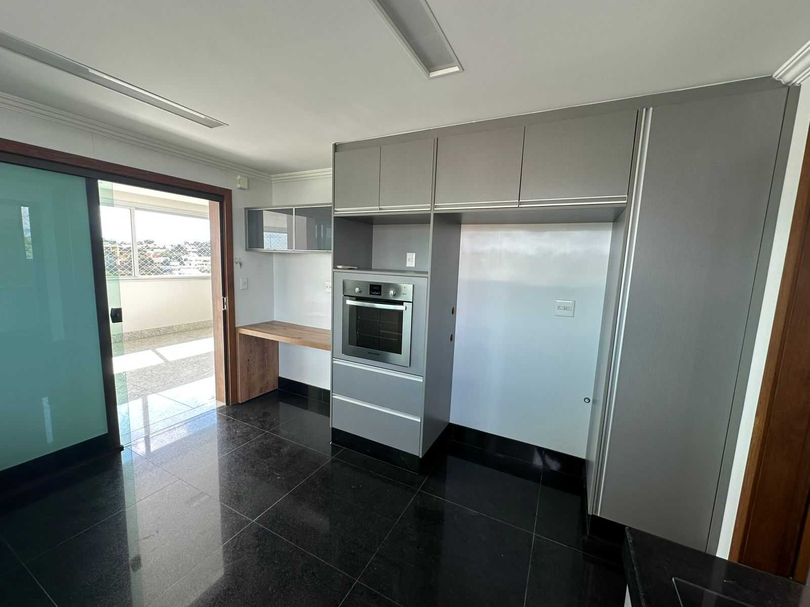 Imagem da propriedade EM3232730S 18