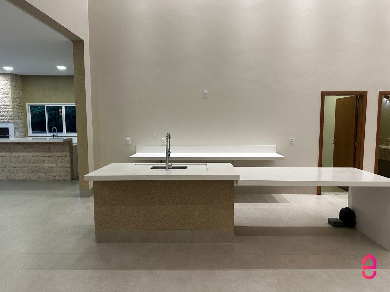 Villa Verde - 386m² (04 Suítes) em Senador Canedo - GO