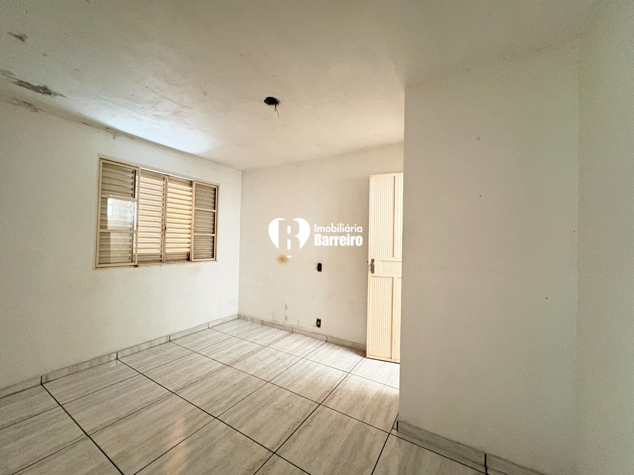 Imagem da propriedade BAR193883 26