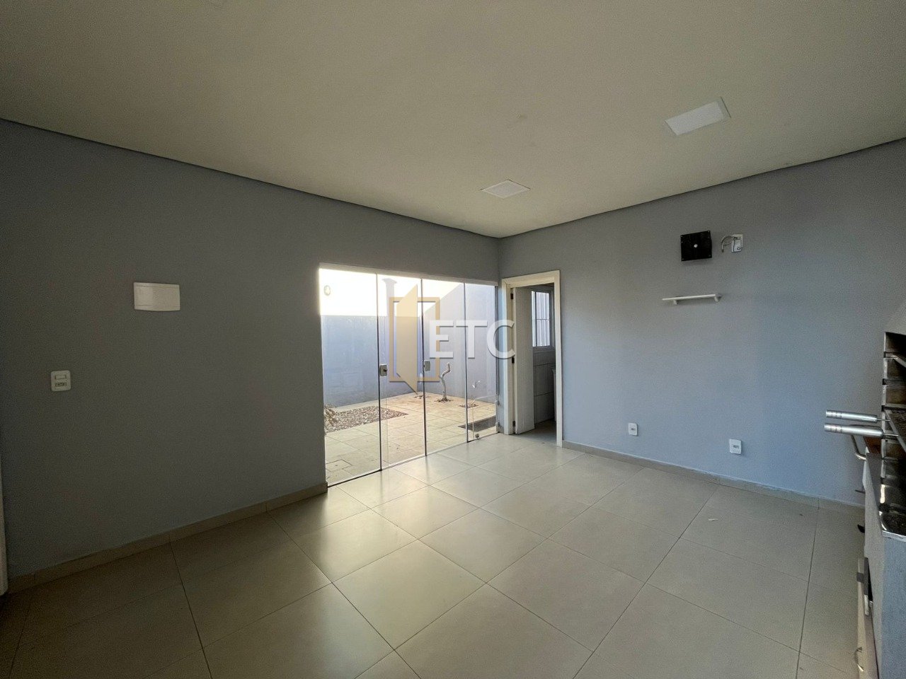 Imagem da propriedade 17