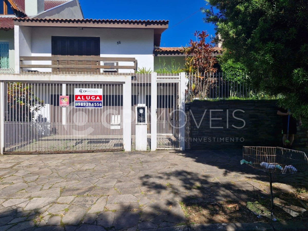 Casa/Sobrado 3 dormitórios, 240 m², no bairro Jardim Planalto em Porto Alegre