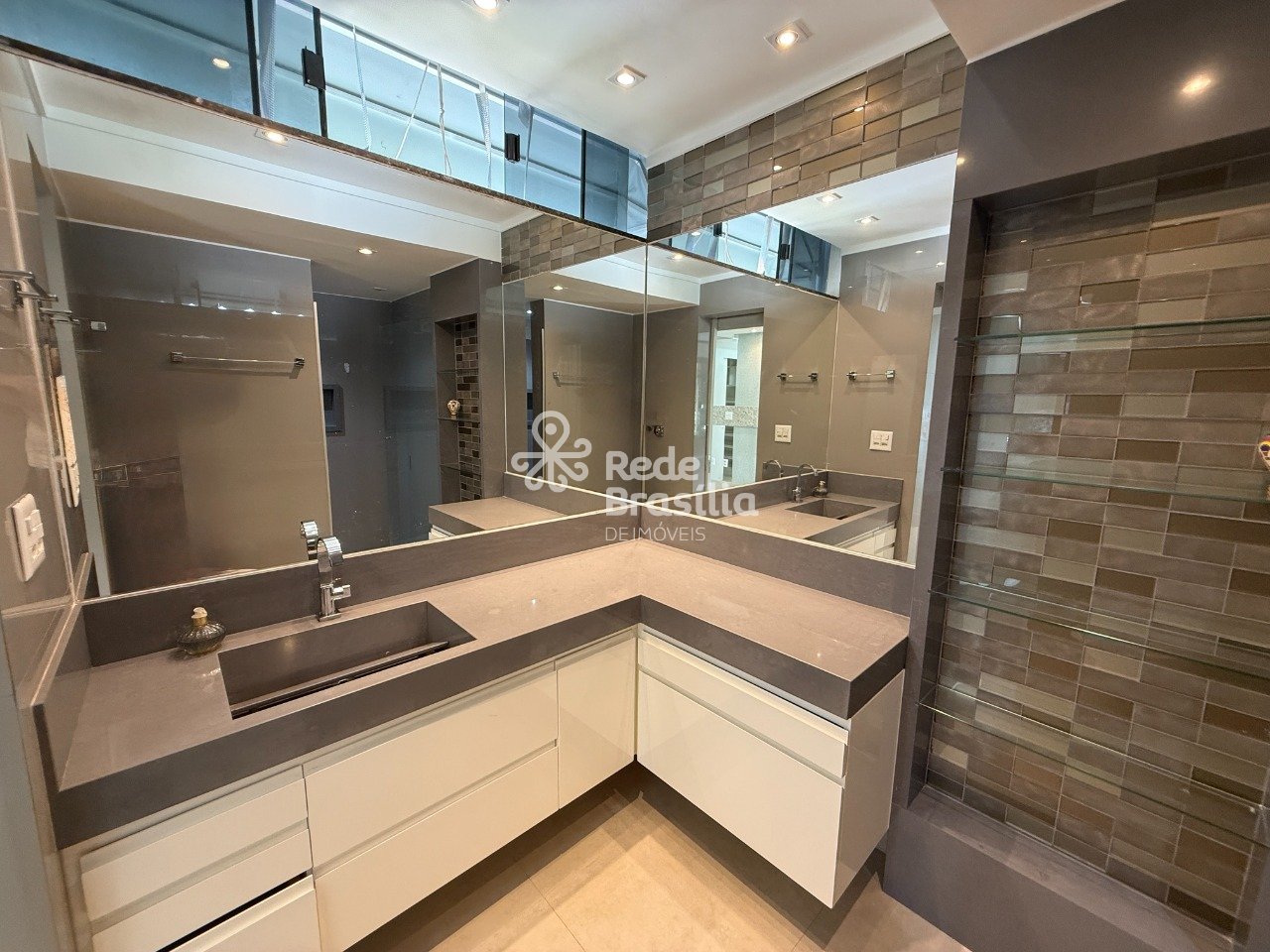 Imagem da propriedade DX142 19