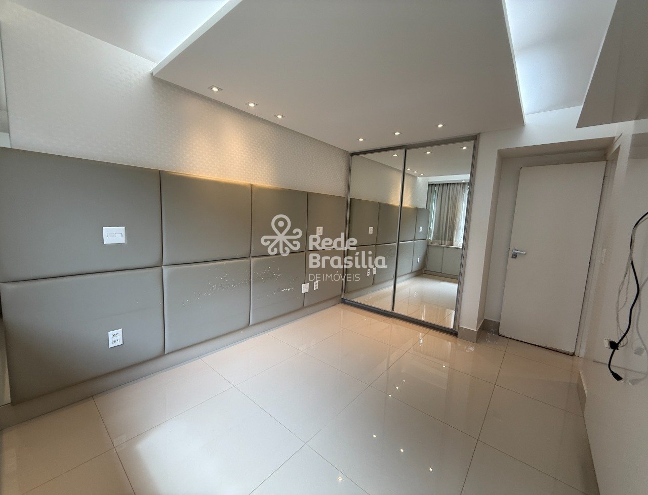 Imagem da propriedade DX142 26