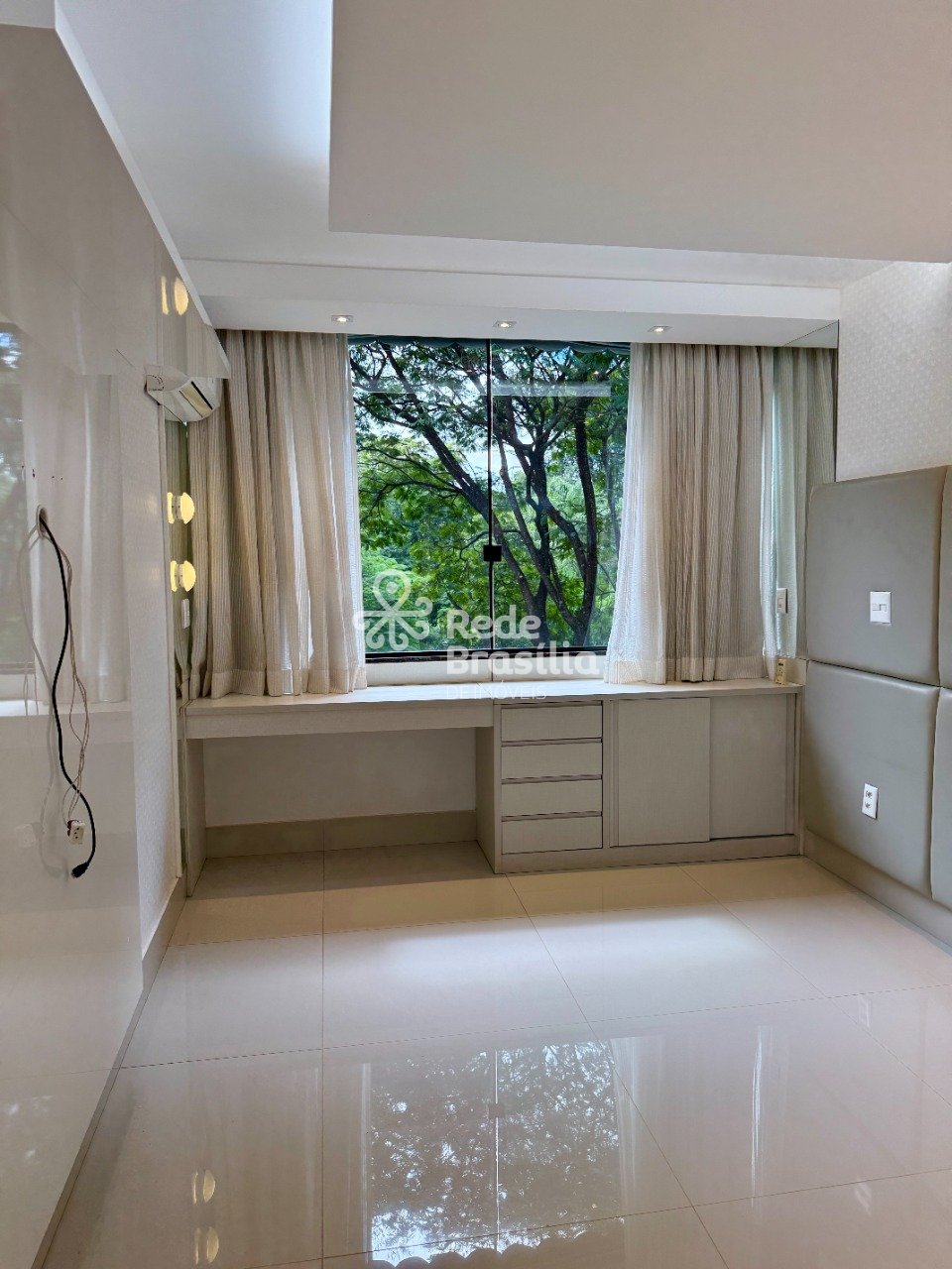 Imagem da propriedade DX142 28