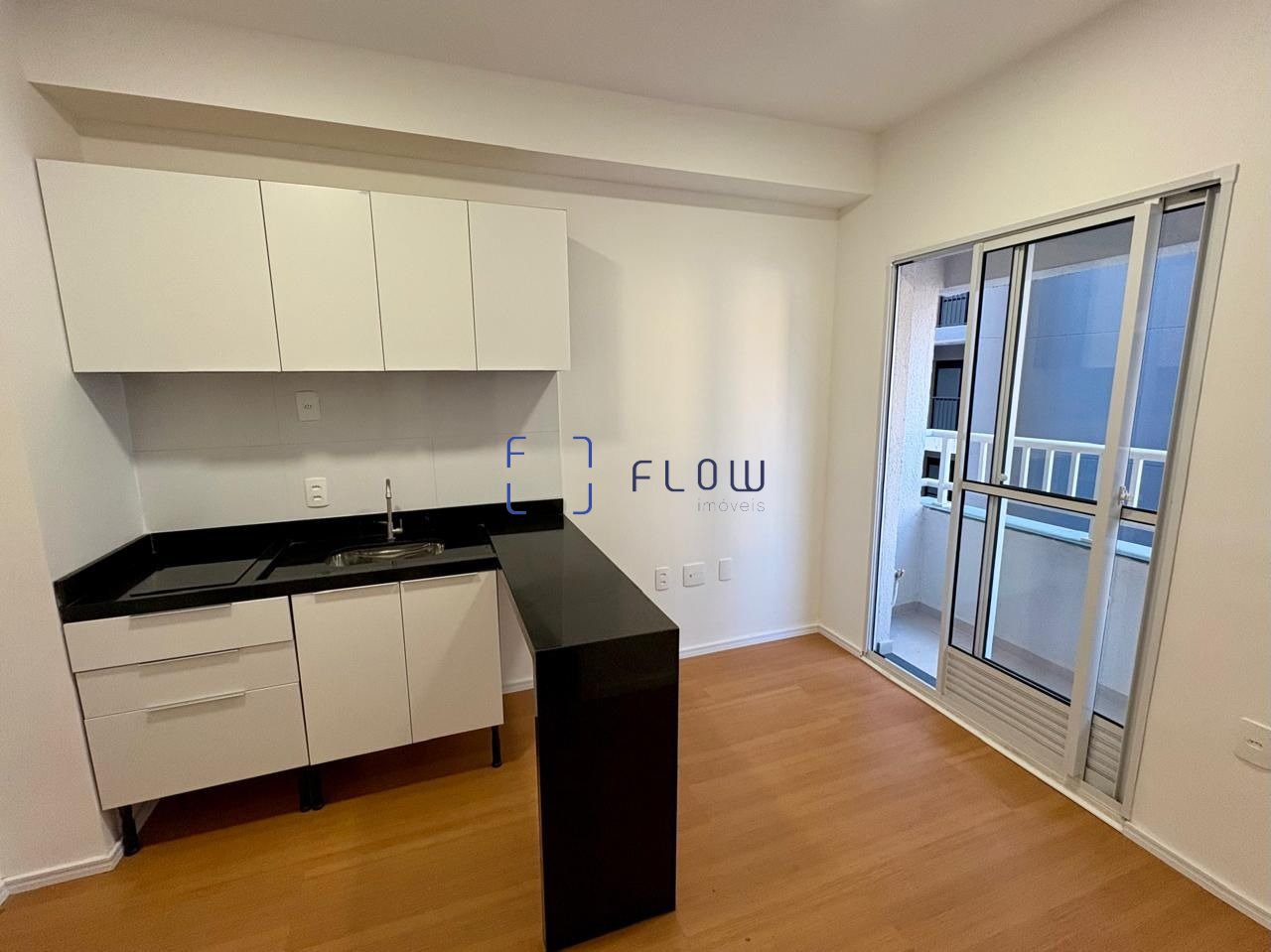 Apartamento, 1 quarto, 27 m² - Foto 1
