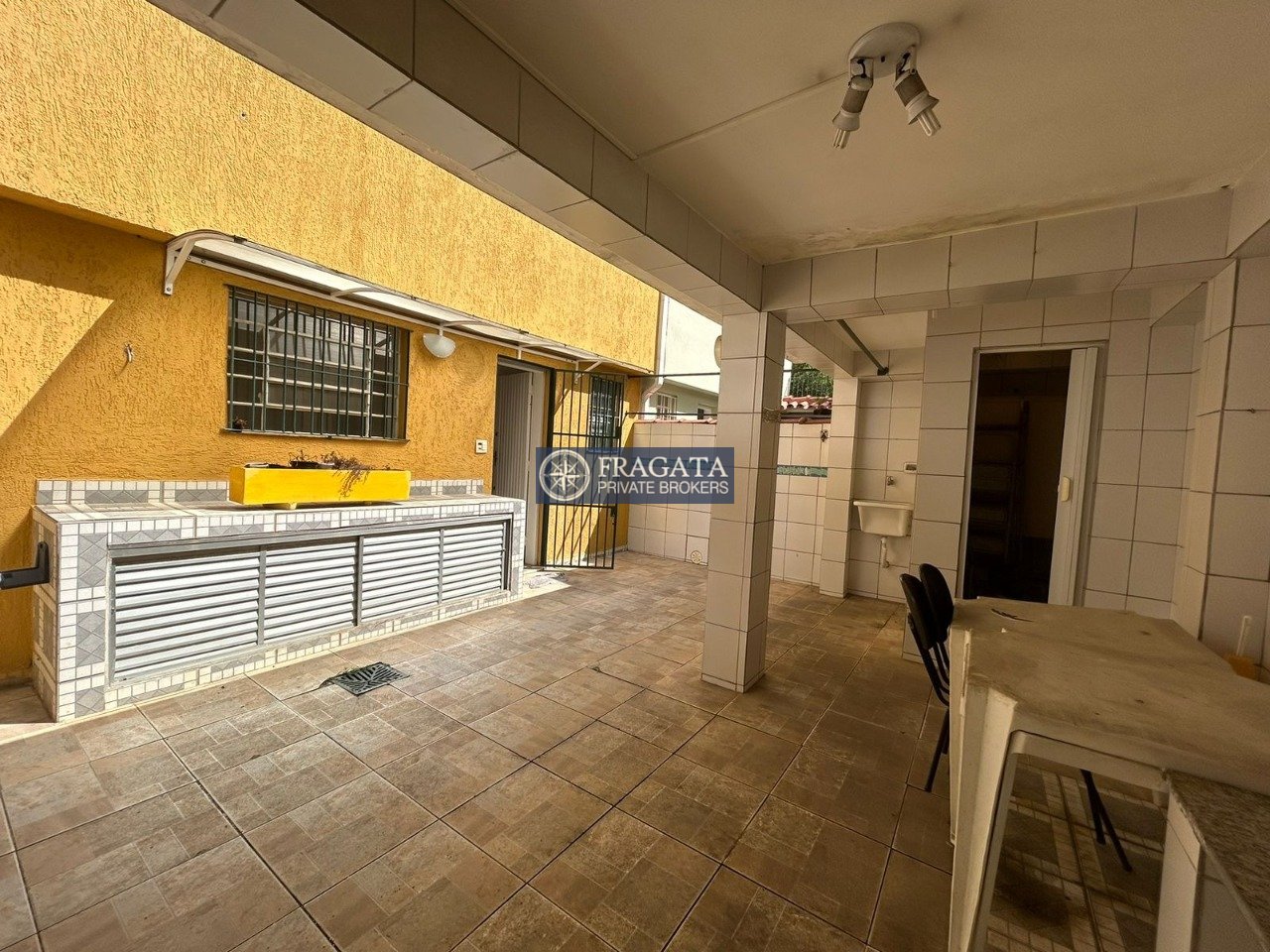 Imagem da propriedade FRA21565 9