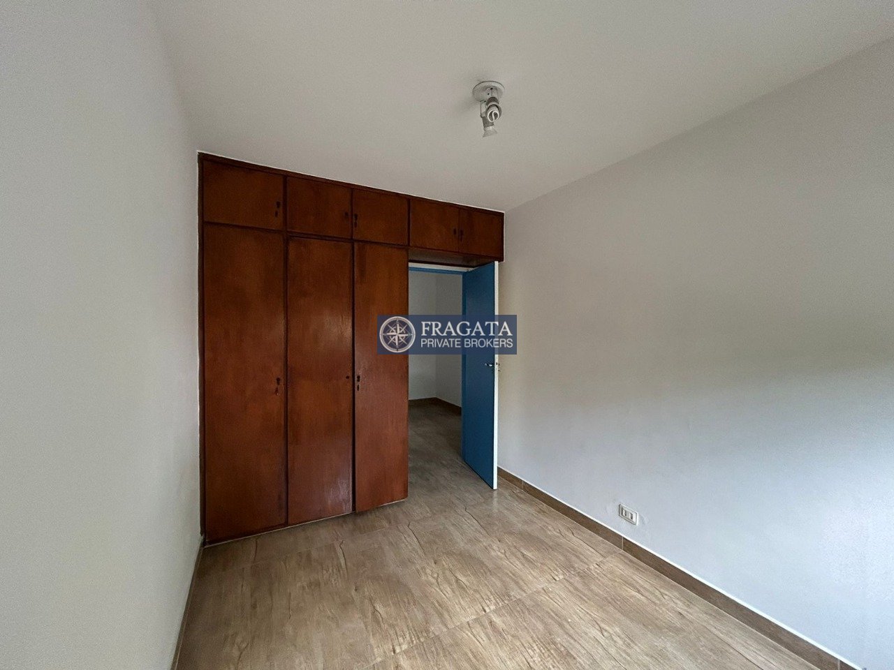 Imagem da propriedade FRA21565 15