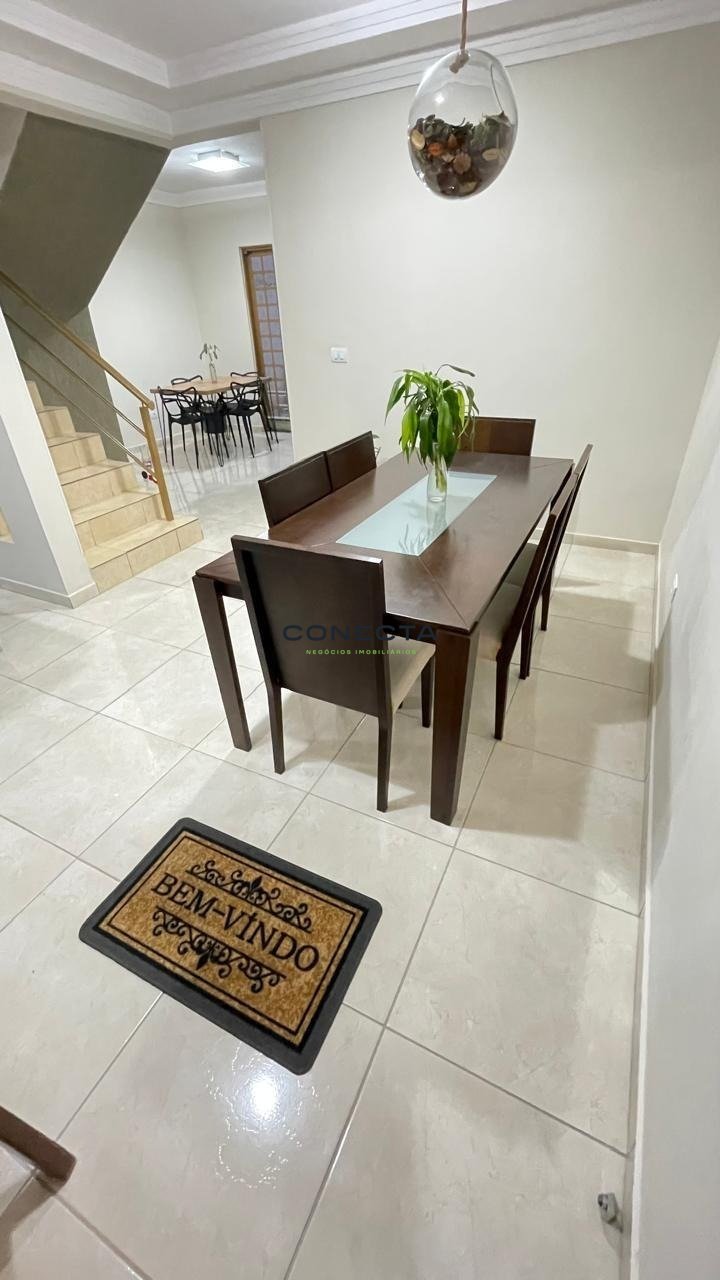 Casa, 3 quartos, 128 m² - Foto 1
