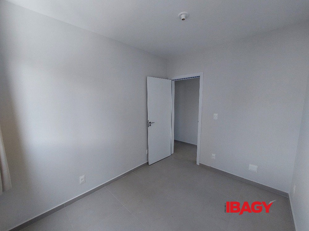 Quarto 01