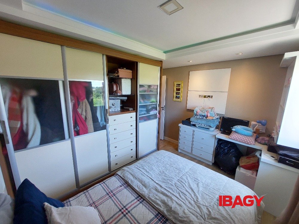 Quarto 01